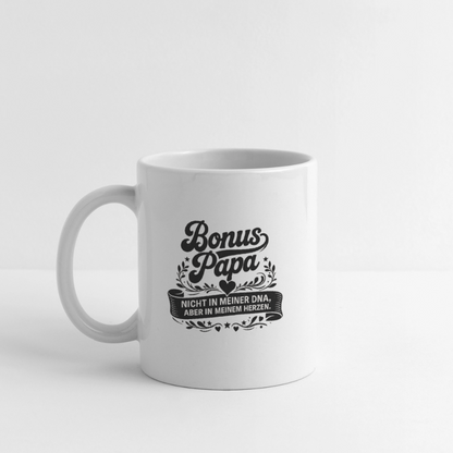 Tasse "Bonus Papa - nicht in meiner DNA, aber in meinem Herzen" - Weiß