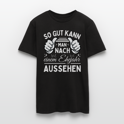 Männer T-Shirt "So gut kann man nach einem Ehejahr aussehen" - Schwarz