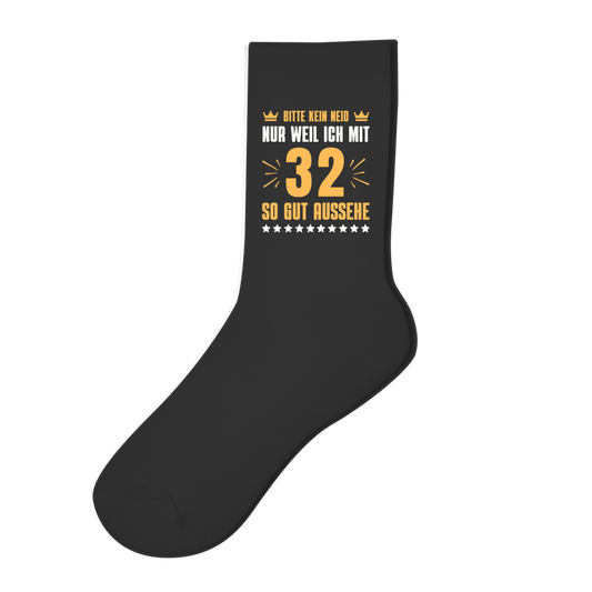 Socken "Bitte kein Neid, nur weil ich mit 32" (Orangenes Motiv)