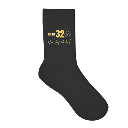 Socken "Ich bin 32 - Klar darf ich das!"