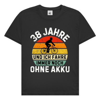 Herren T-Shirt "38 Jahre und ich fahre immer noch ohne Akku"