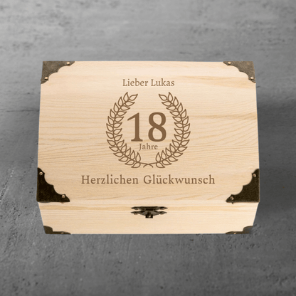 Schatztruhe 18. Geburtstag personalisierbar mit Wunschnamen (Gravur)