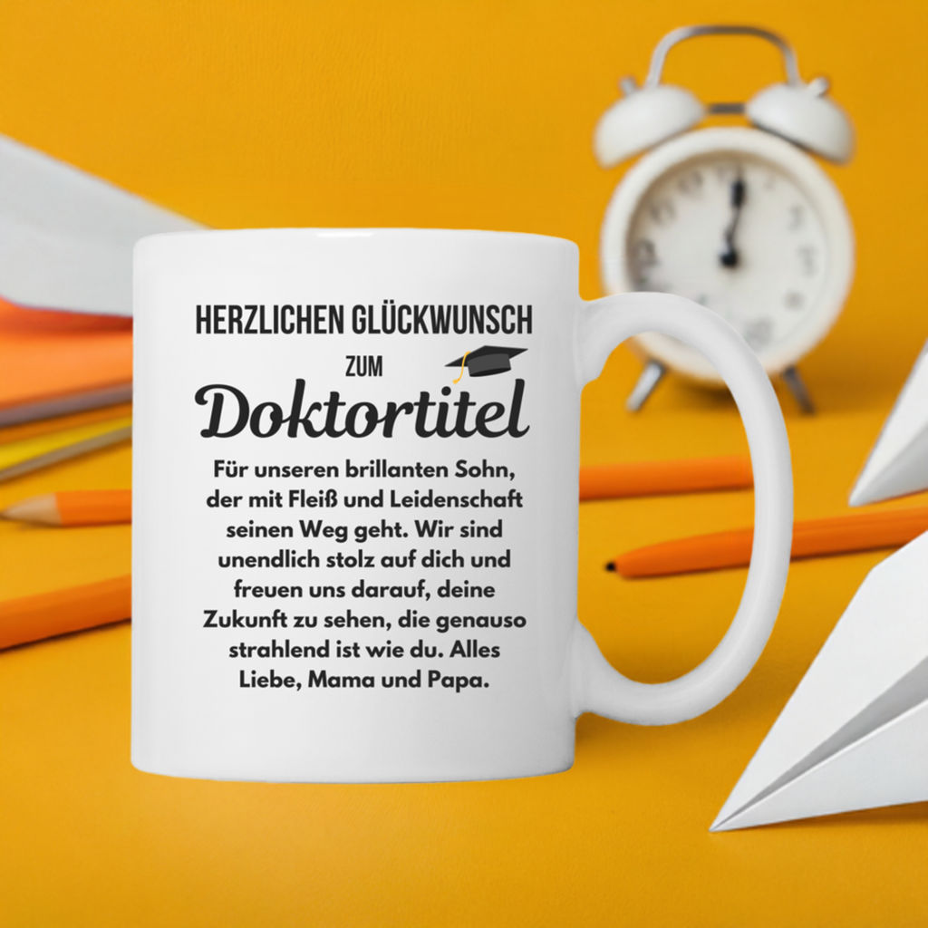 Tasse "Herzlichen Glückwunsch zum Doktortitel" (für den Sohn von den Eltern)