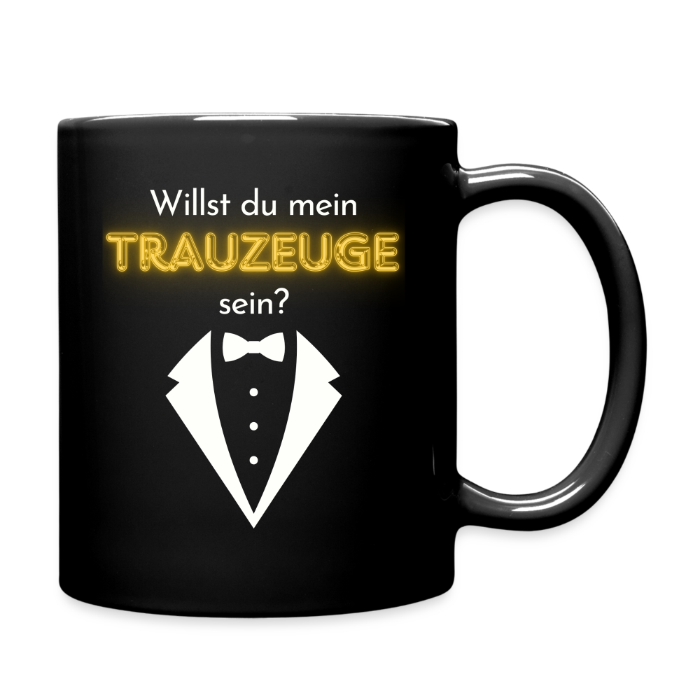 Tasse "Willst du mein Trauzeuge sein?" (Anzug-Motiv) - Schwarz