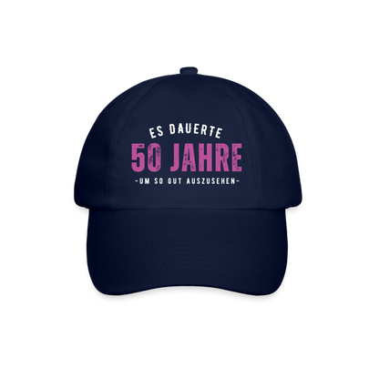 Baseballkappe "Es dauerte 50 Jahre um so gut auszusehen" (Pinkes Motiv) - Blau/Blau
