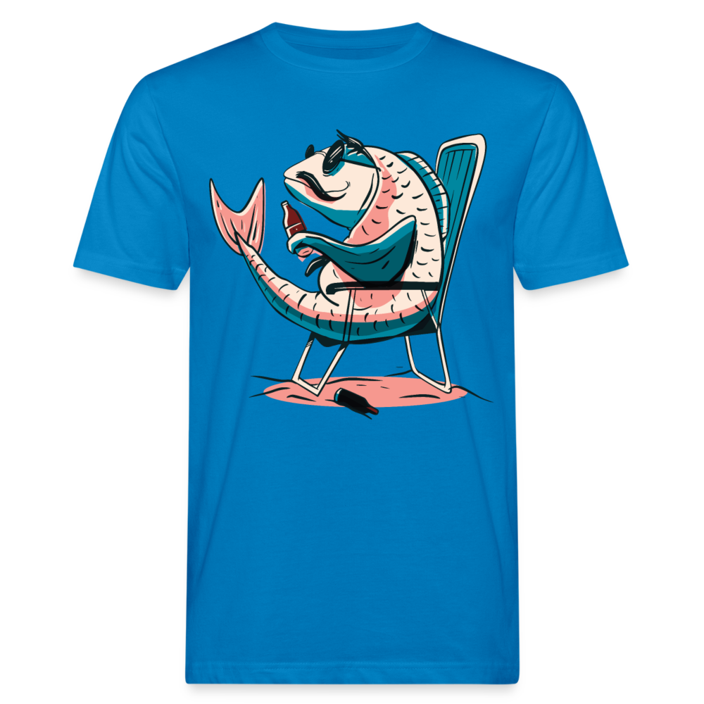 Männer Bio T-Shirt "Karpfen im Angler-Stuhl" - Pfauenblau